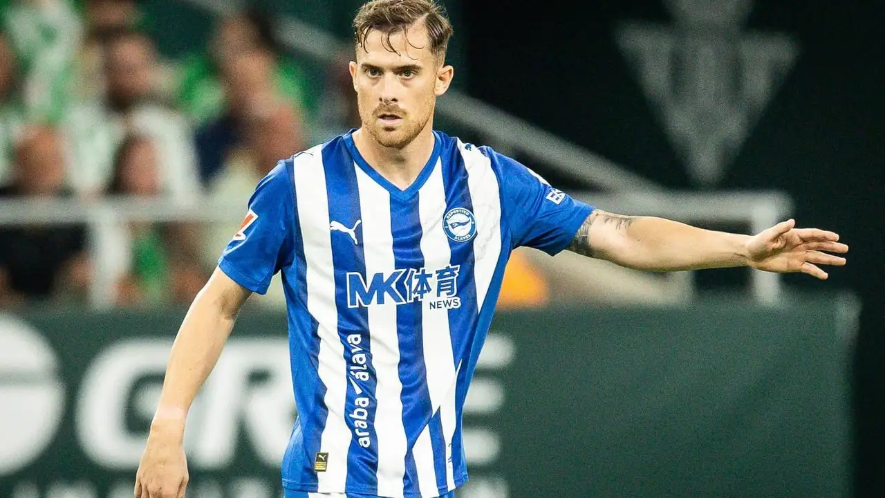 Toni Martínez da aire al Alavés
