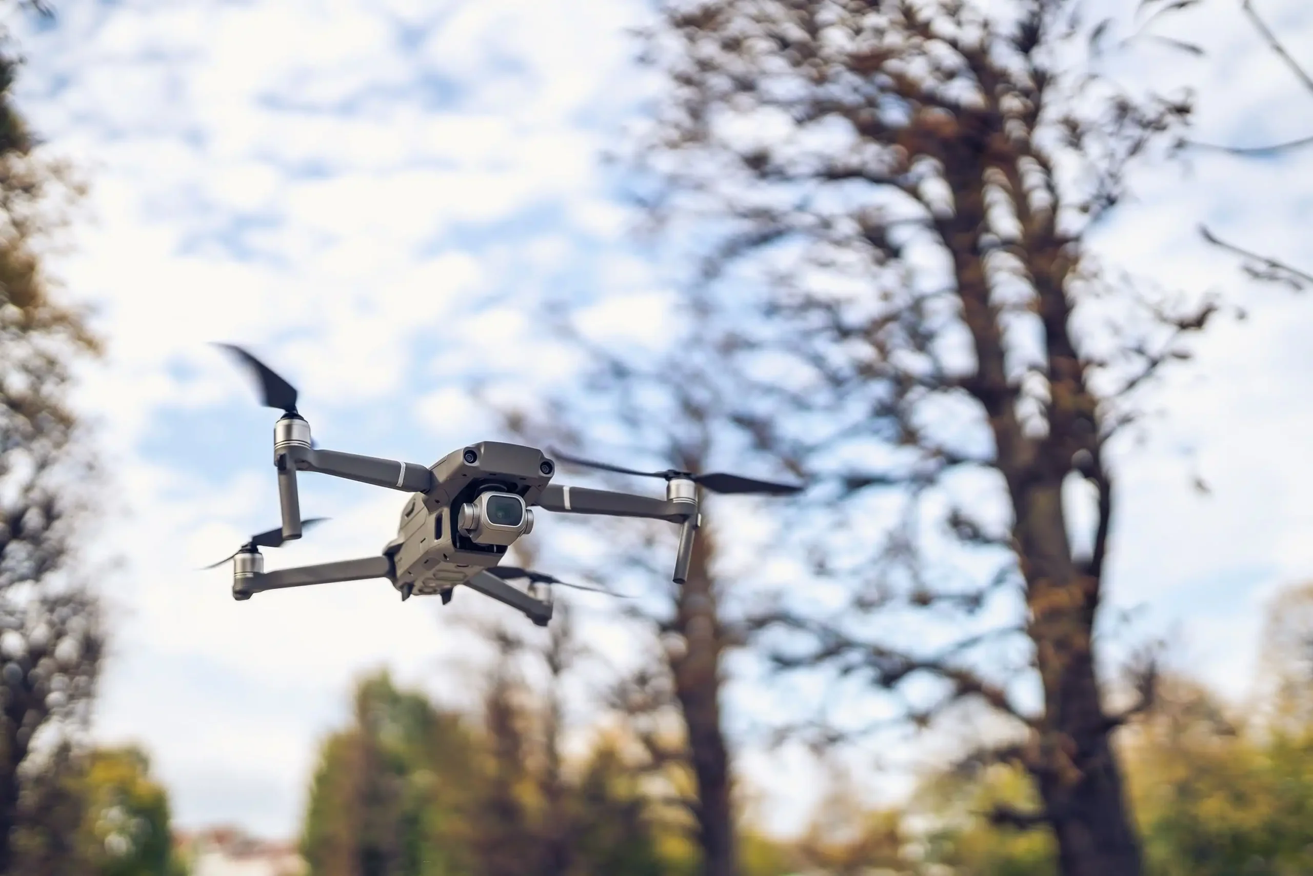 Los drones térmicos, clave en la búsqueda de desaparecidos y control de incendios.