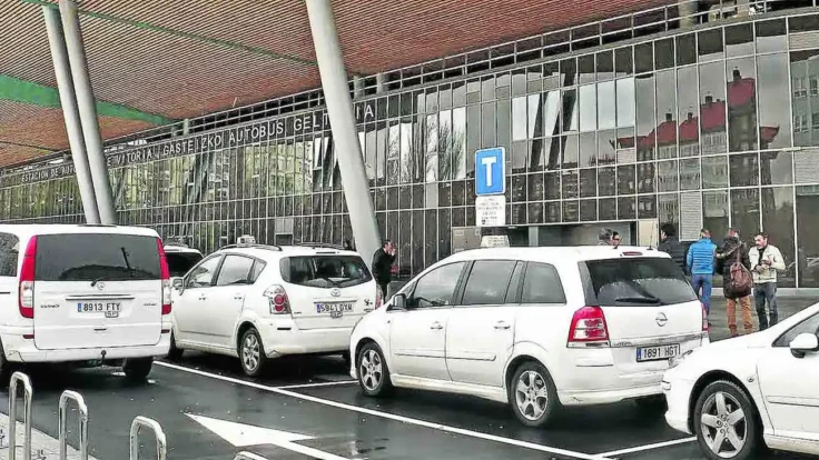 Vitoria-Gasteiz reorganiza el servicio de taxi