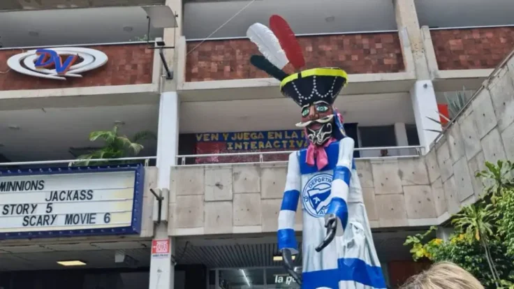 El chinelo gigante del Deportivo Alavés