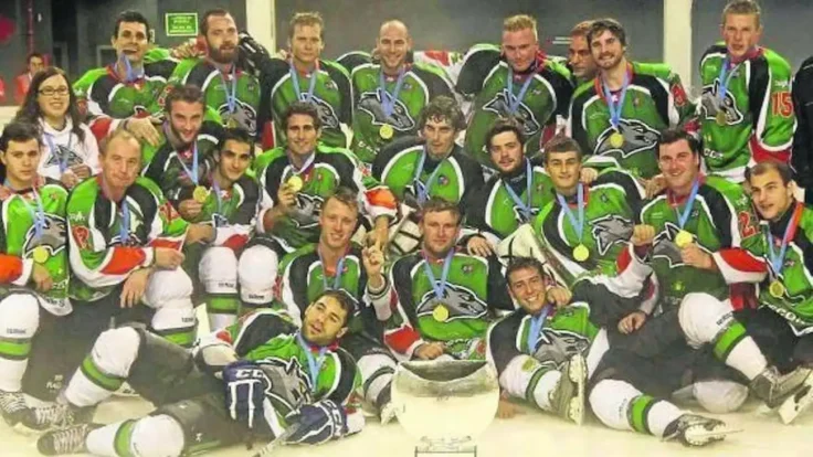 Club Hielo Tartalo consigue equipo de senior masculino