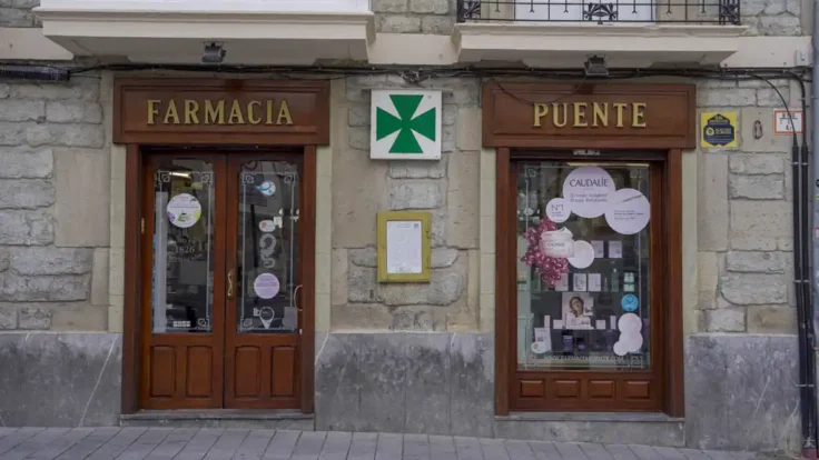 La Farmacia Puente se encuentra situada en pleno centro de Vitoria-Gasteiz.