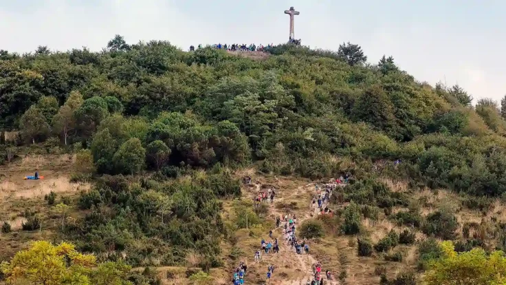 Romería de Olarizu y cerro de Olarizu
