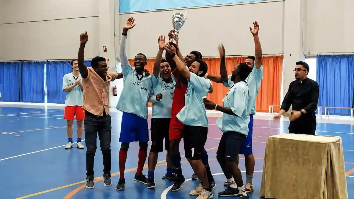 Seminaristas de Vitoria con el trofeo